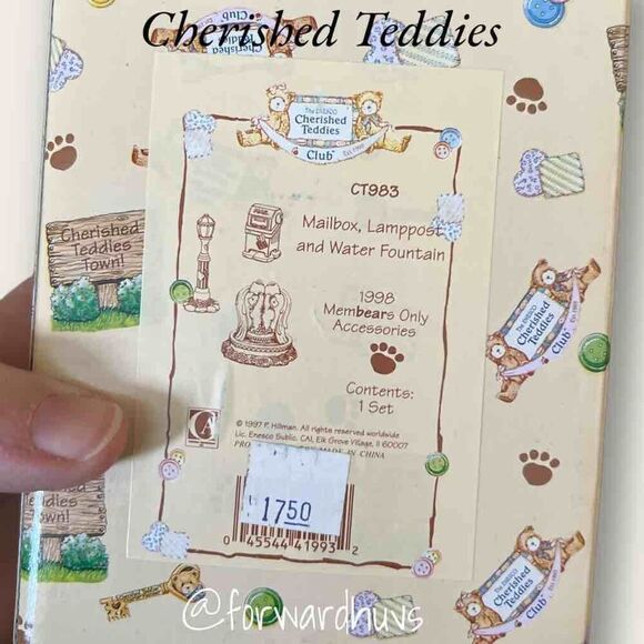 Enesco Cherished Teddies Members Only Prop Set Mailbox, Lamppost, Water Fountain - Picture 5 of 6